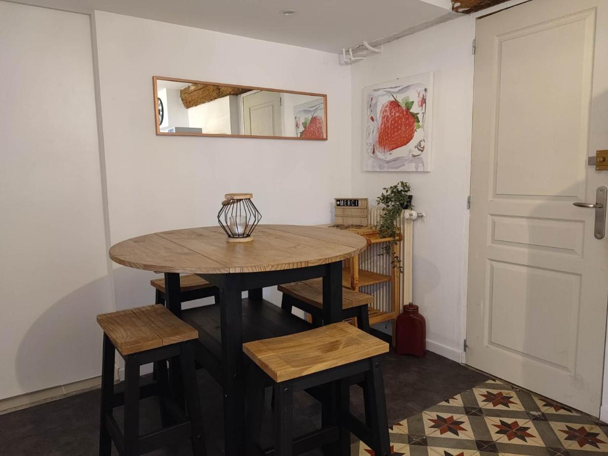 Du Charme Medieval Conciergeriedamecarcas Apartamento Carcasona